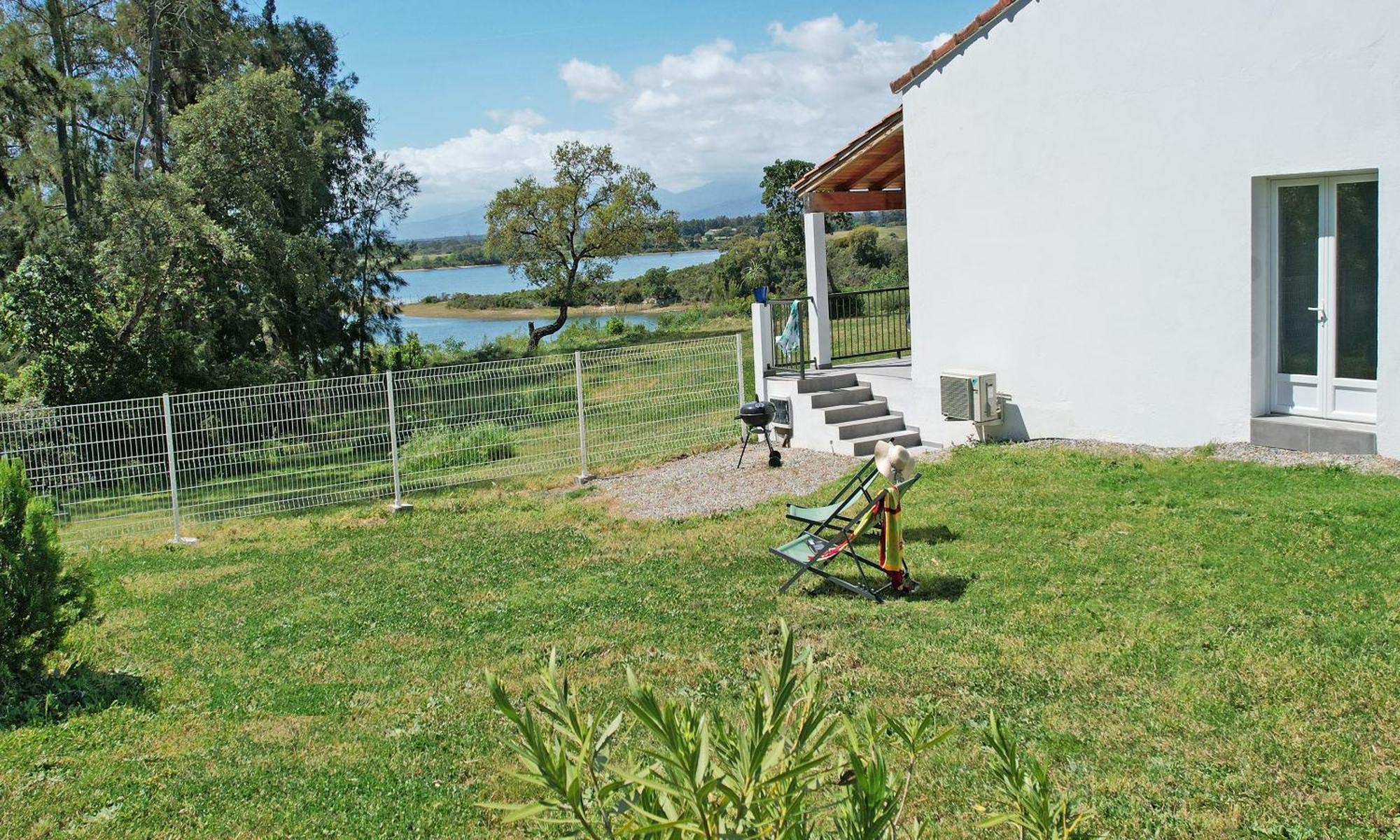 Locations "Chezchristine Aleria" A Aleria Vila Quarto foto